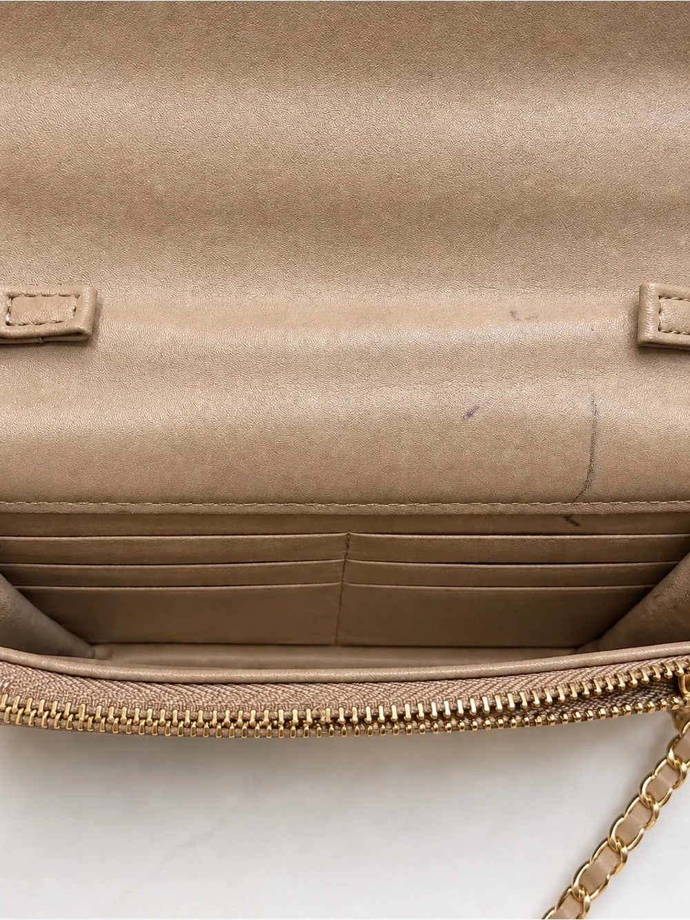 Bebe Los Angeles Quilted Crossbody Wallet Bag Taupe Gold Chain Y2K
